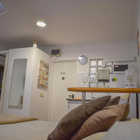 Beachback Airport * La Garita