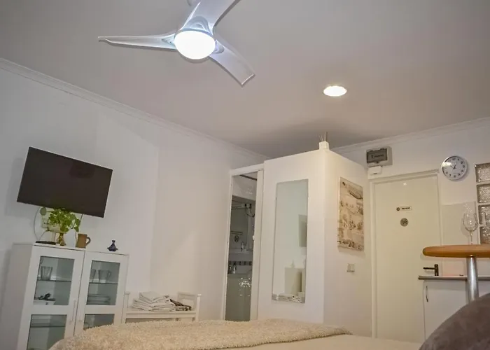 Beachback Airport Lpa