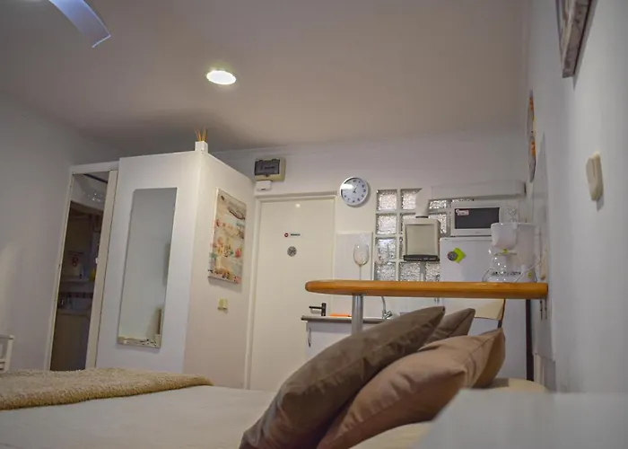 Beachback Airport * La Garita