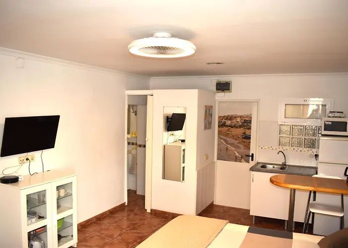 Beachback Airport La Garita